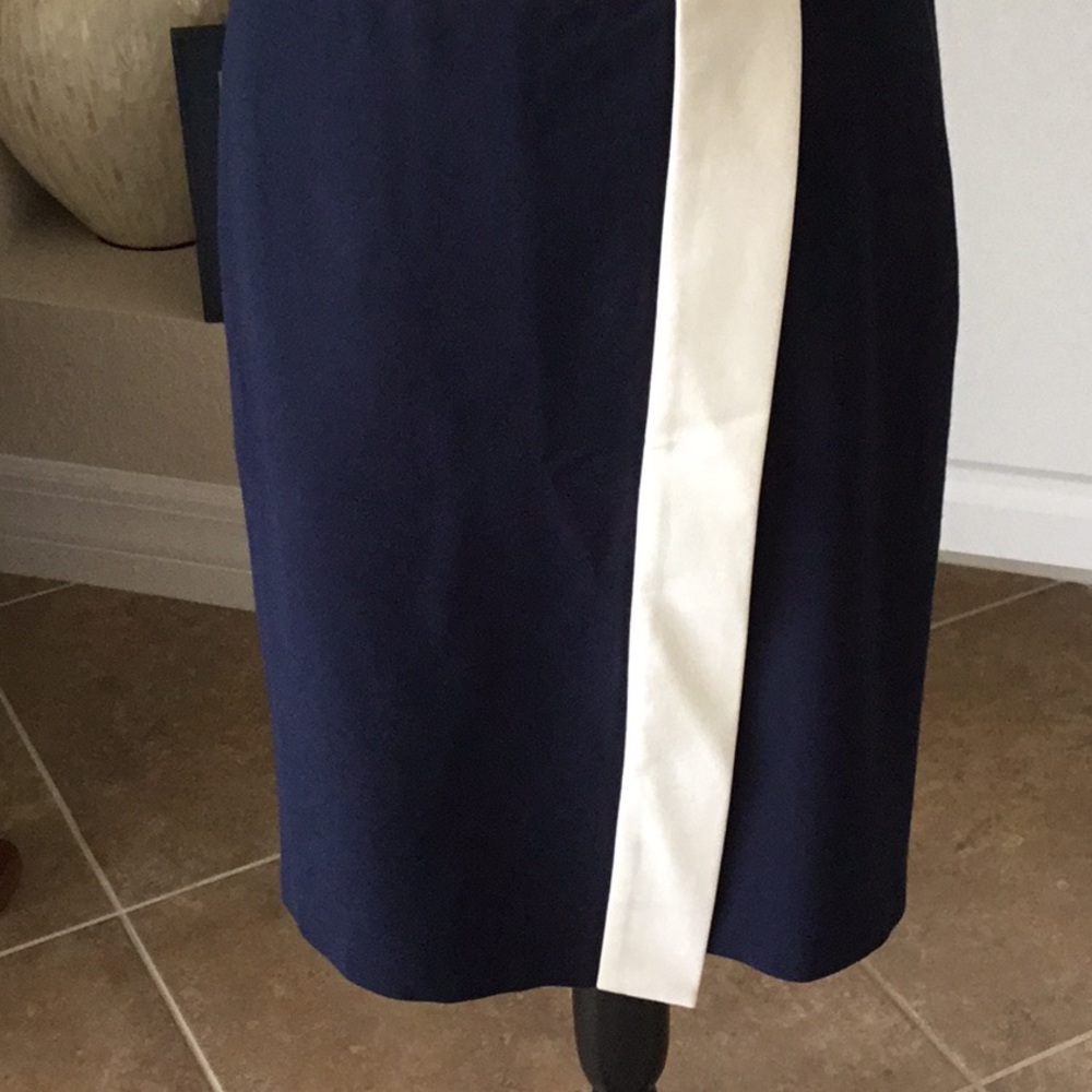 Carmen Marc Valvo knit skirt, side zip, size M - Picture 3 of 6